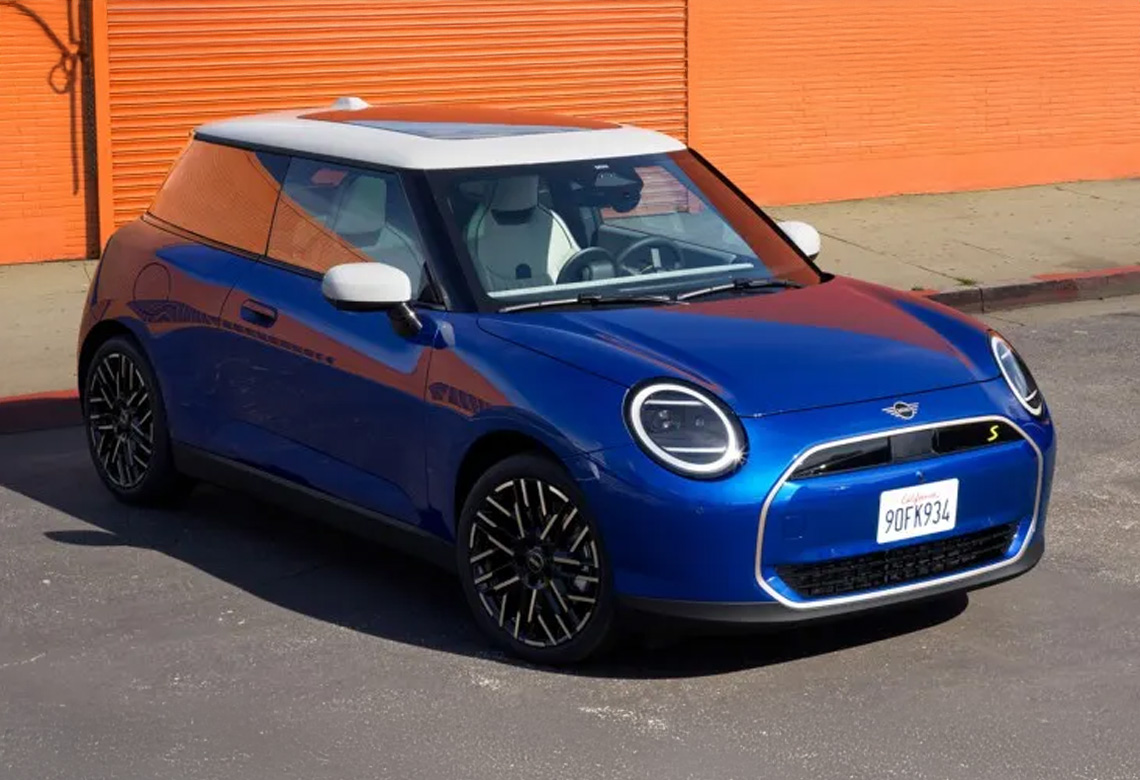 THE NEW MINI FAMILY. | MINI 緑